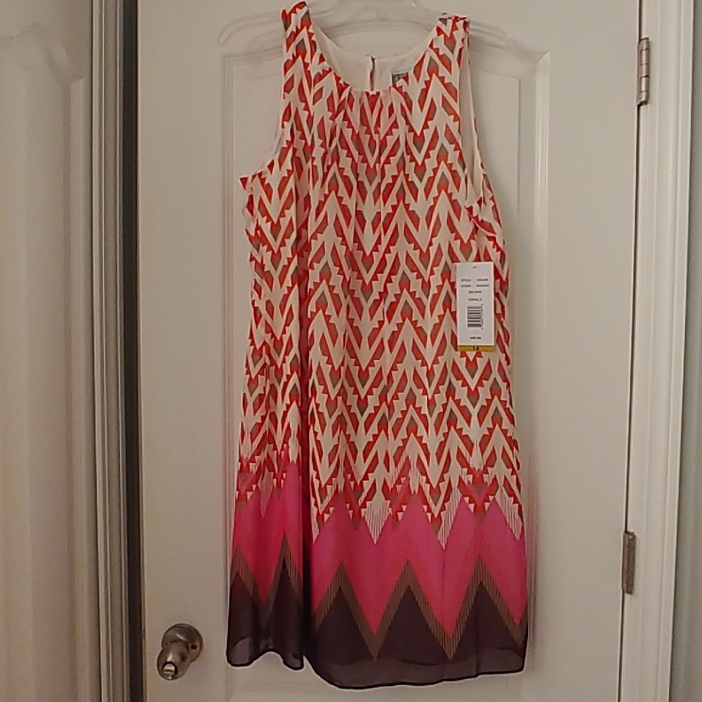 Sleeveless dress
